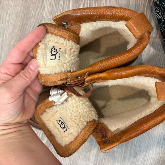 UGG Australia Brown Women's Garrin High Top Sneaker Shearling Booties 9 EU 40.5 - Picture 7 of 10